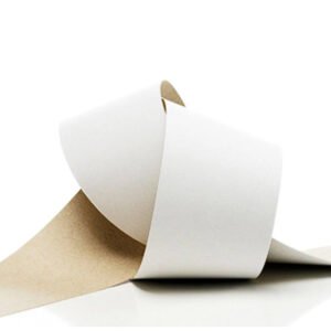 Papel liner blanco con fibra reciclada